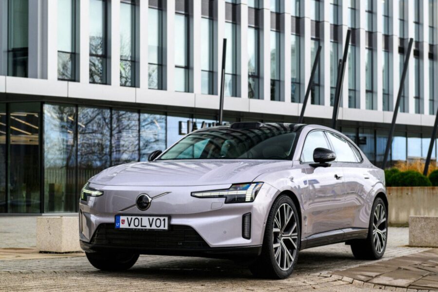 Lietuvoje debiutuoja naujasis „Volvo ES90“, paskelbta ir oficiali automobilio kaina