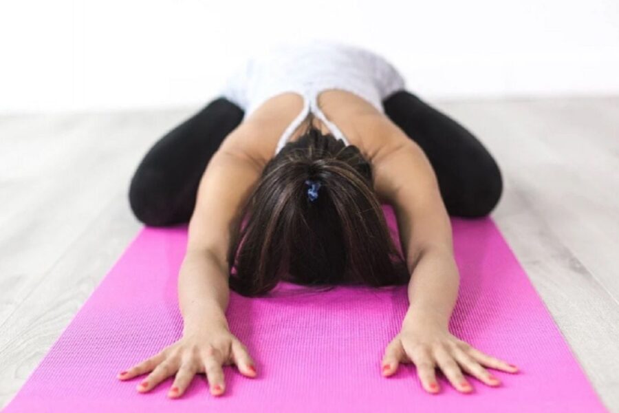 Persivalgėte per šventes? 5 itin paprasti pratimai, kurie padės atsikratyti visų papildomų kilogramų