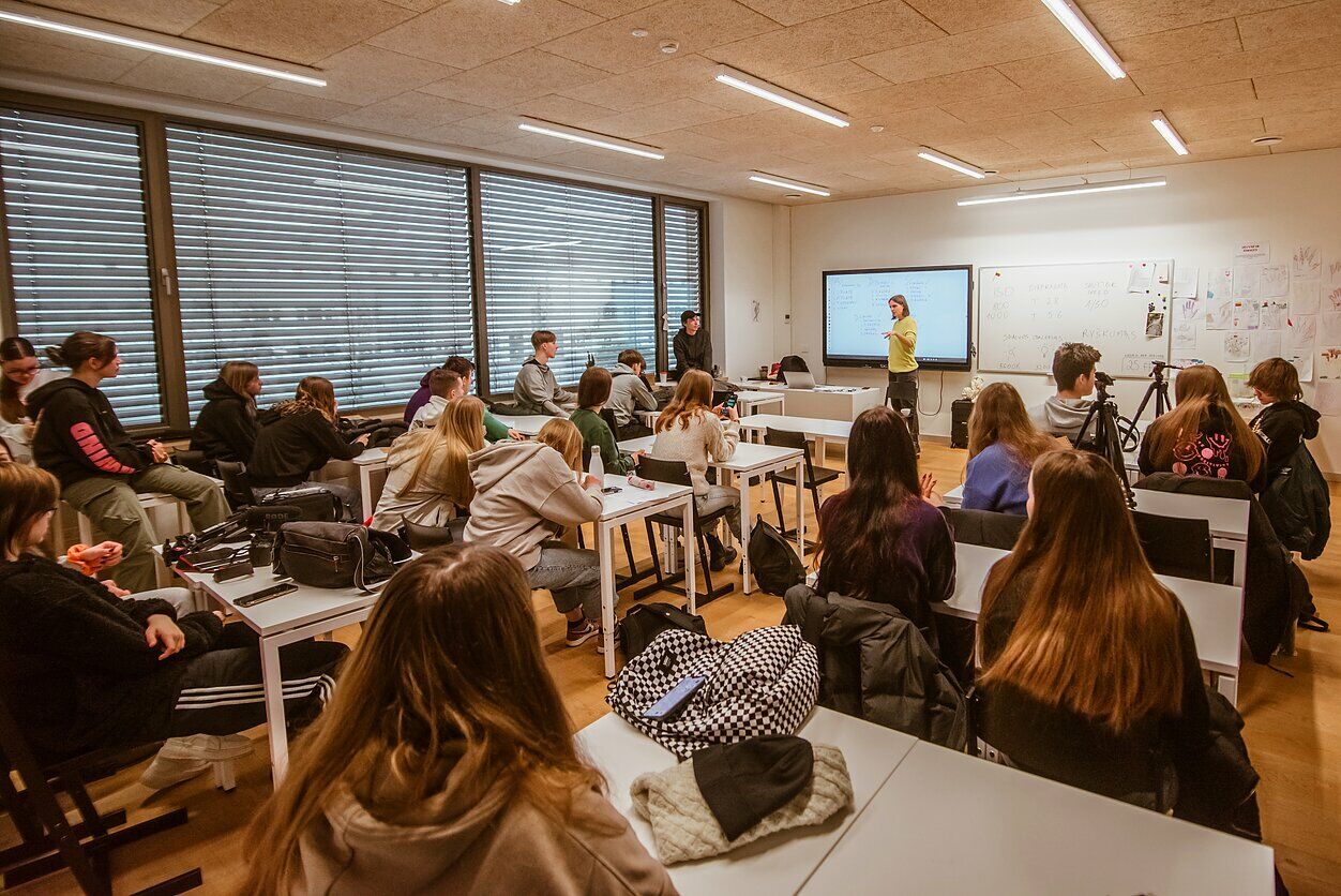 Skandalas mokyklose: ruošiami griežti pokyčiai, sugrįžta atsiskaitymai prie lentos