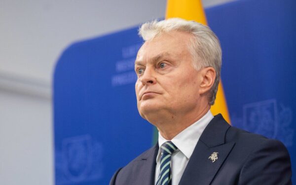 Lietuvos prezidentas pratrūko ir išdavė slaptą ES milijardų Ukrainai sandorį