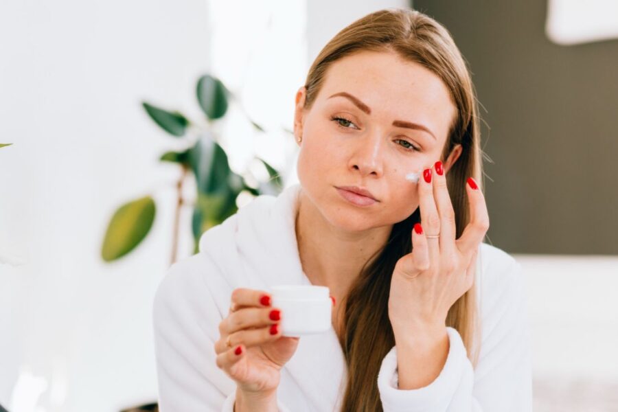 Kolageno priemonės ant odos: ar tai tikras stebuklas ar dar vienas pinigų švaistymo būdas?