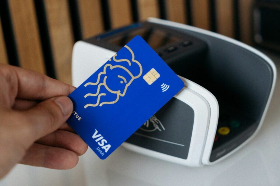 „Visa“ pristato visiškai naują paslaugą, padės uždirbti iš kriptovaliutų