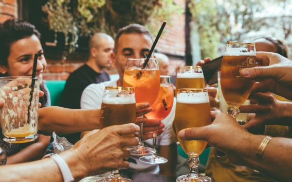 Nustokite vartoti alkoholį: mokslininkai siunčia kritinį perspėjimą, blogiau būti negali