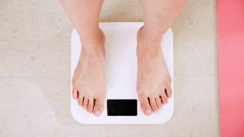 Kaip numesti svorio nesilaikant griežtų dietų? Dietologė atskleidžia 1 paprastą paslaptį