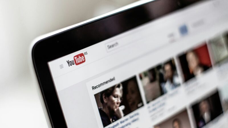 Ar sugebėsite peržiūrėti šį vaizdo įrašą? „YouTube“ ribas peržengęs įrašas sulaukė milijonų peržiūrų