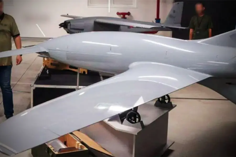 Dronai tik popieriuje, milijonai kišenėse: atskleista schema, kuri karo metu apvogė kariuomenę