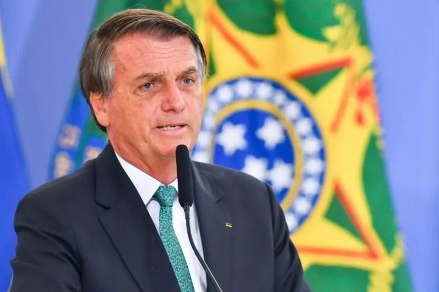 Politinis lyderis ar privilegijuotas kalinys? Bolsonaro naujoji kamera verčia kilstelėti antakius