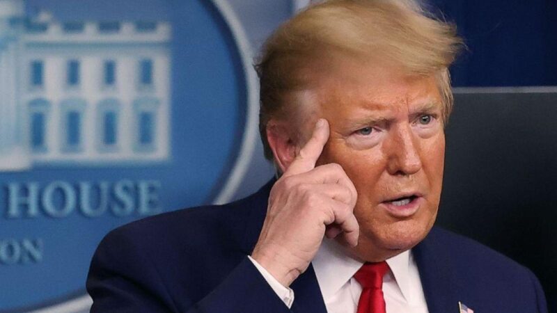 Trumpas sukėlė audrą internete: vienas vaizdas įsiutino net jo rėmėjus