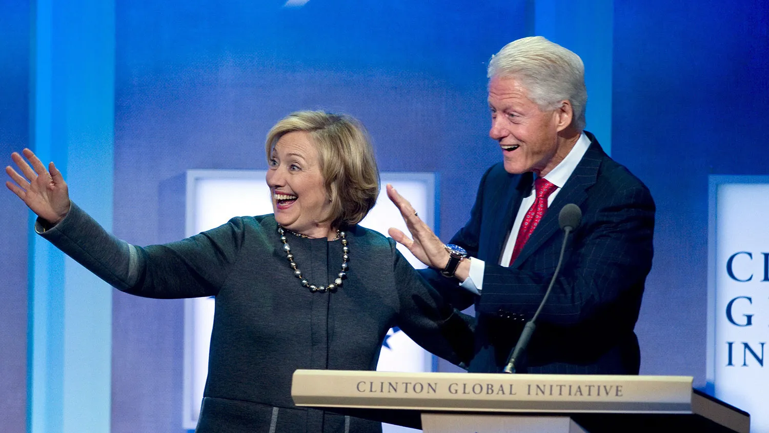 Hillary Clinton sukritikavo JAV prezidentą: Trumpo pozicija dėl Ukrainos yra „gėdinga“