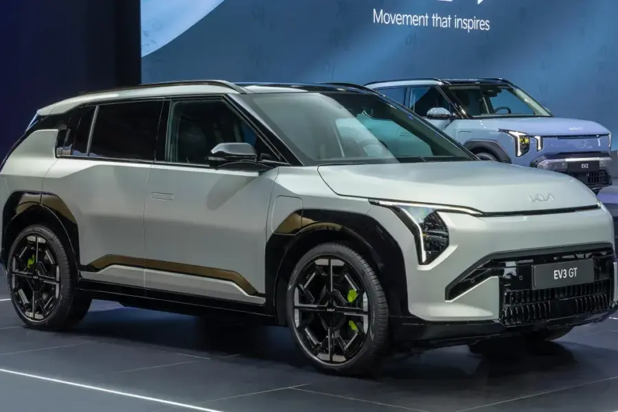 „Kia“ pristatė karščiausias savo naujienas: Briuselyje pademonstruoti nauji elektriniai modeliai