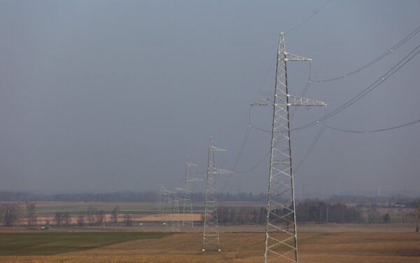 Elektros rinkoje – netikėtas judesys: LEA skelbia apie staigų tarifo koregavimą