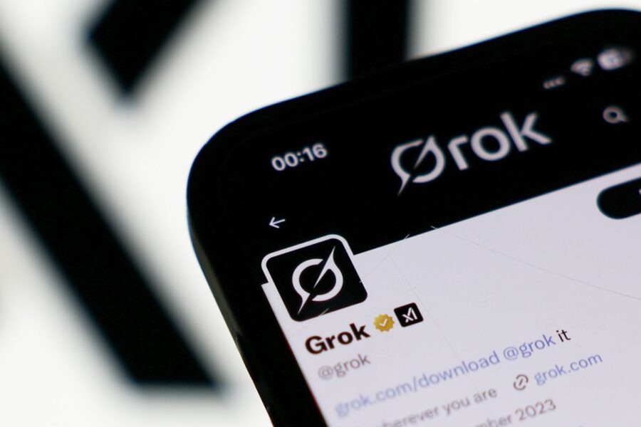 Šokiruojantis dirbtinio intelekto rezultatas: tūkstančiai vaikų tarp milijonų erotinių vaizdų