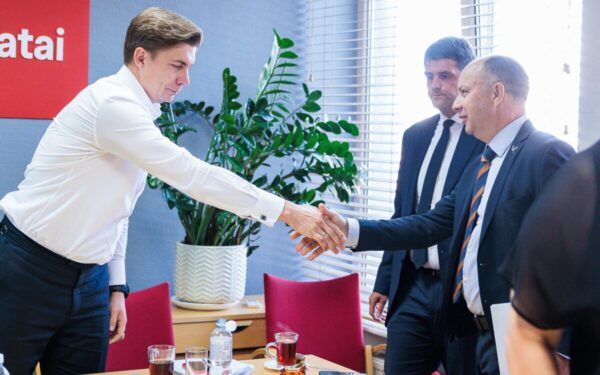 Skandalingas gestas sukėlė audrą: Veryga primena apie atsakomybę už mažesnius veiksmus