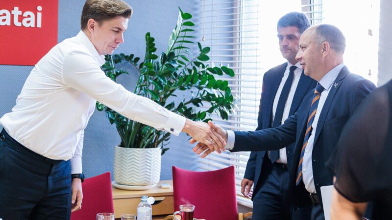 Skandalingas gestas sukėlė audrą: Veryga primena apie atsakomybę už mažesnius veiksmus