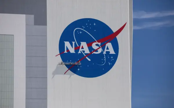 NASA sprendimas šokiravo: dėl sveikatos bėdų astronautus skubiai grąžina į Žemę anksčiau laiko