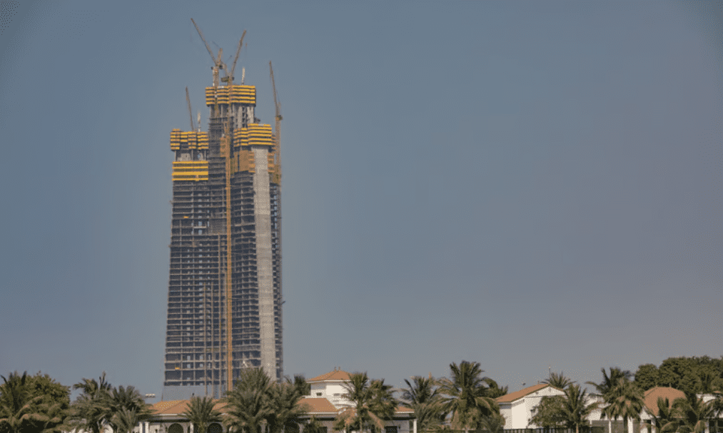 Saudo Arabija siekia stulbinančio rekordo: statomas milžiniškas bokštas, kurio viršūnė lies dangų