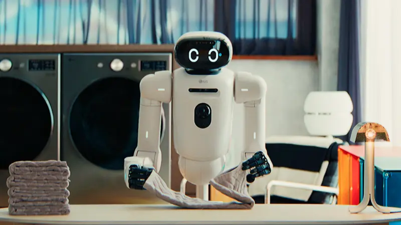 Naujas namų robotas išplauna ir sulanksto skalbinius už jus, bet yra vienas niuansas