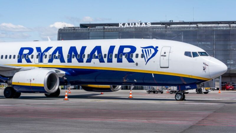 Keliautojams – blogos naujienos: „Ryanair“ naikins dalį skrydžių, sužinokite, kas keičiasi