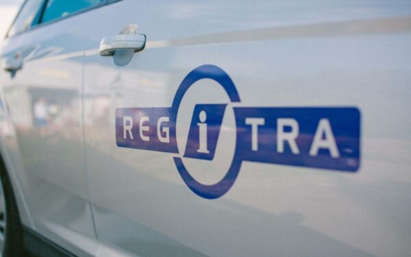 Automobilių savininkams smūgis per piniginę: „Regitra“ pakėlė mokesčius