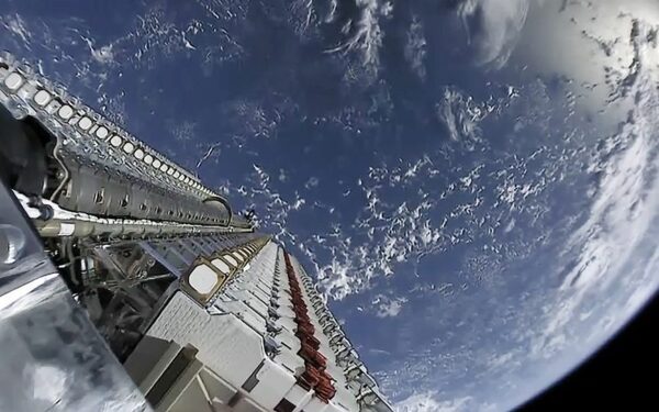 Konkurencija kosmose įsibėgėjo: Kinija ir „Starlink“ varžosi dėl Žemės orbitos
