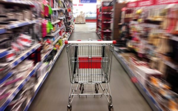 Tylus boikotas? Dalis europiečių ima vengti JAV prekių