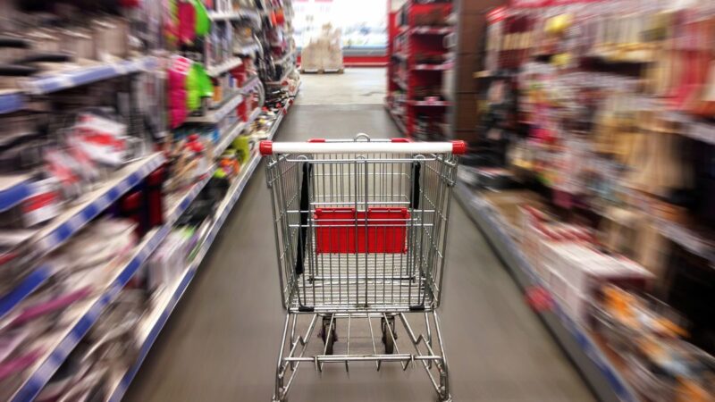 Tylus boikotas? Dalis europiečių ima vengti JAV prekių