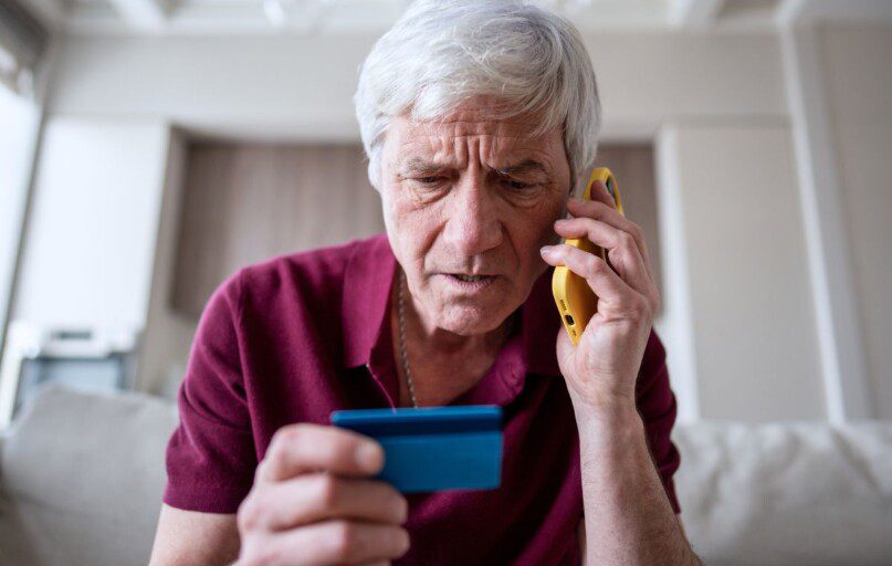 Telefoniniai sukčiai