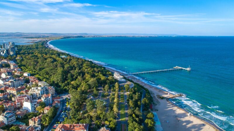 Bulgarija įsivedė eurą: ar dėl to brangs lietuvių atostogos?