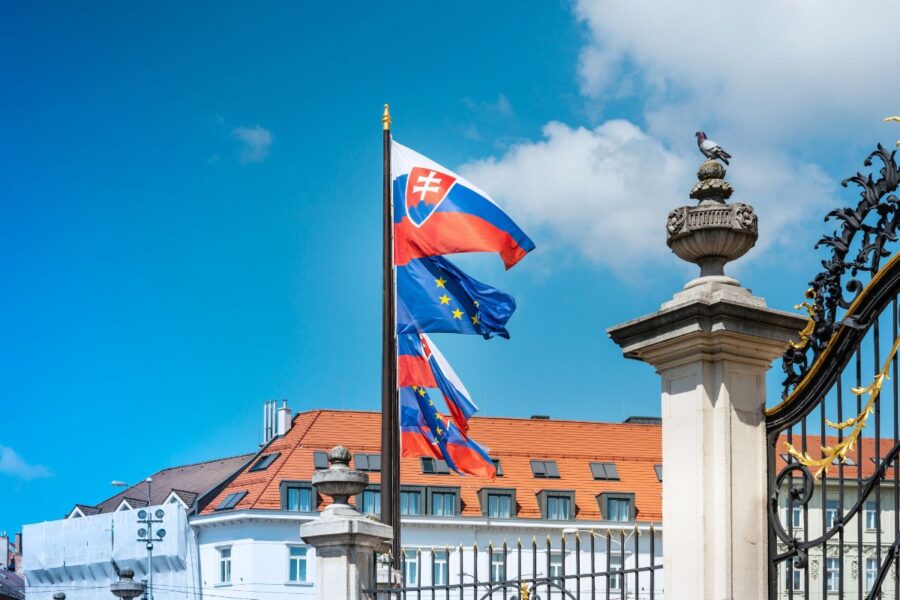 Epsteino dokumentai sukrėtė Slovakijos politiką: vyriausybės patarėjas traukiasi