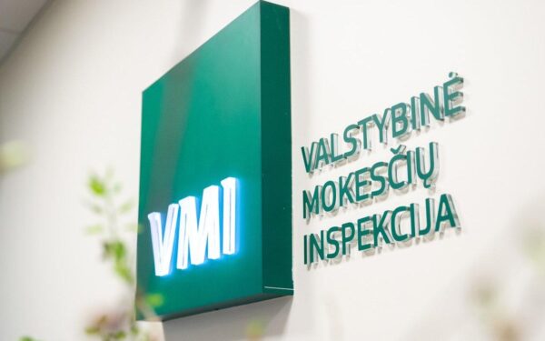 Pajamų deklaravimas įsibėgėja: daugiau kaip pusė milijono gyventojų jau pateikė deklaracijas, nepraleiskite termino