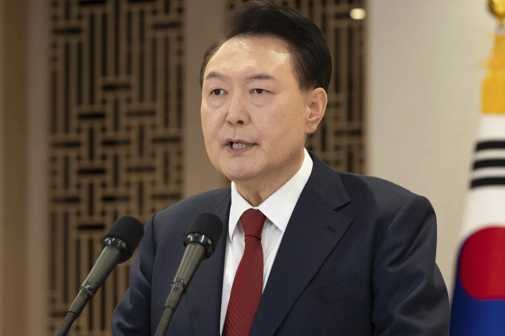 Buvęs Pietų Korėjos prezidentas Yoon Suk Yeolas nuteistas kalėti penkerius metus