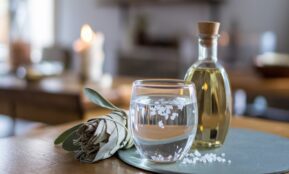 Kaip atsikratyti neigiamos energijos namuose su jūros druska