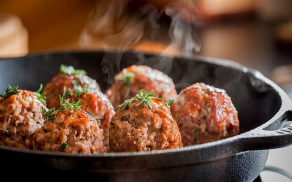 Sultingi kotletai su garstyčiomis – slaptas ingredientas minkštumui