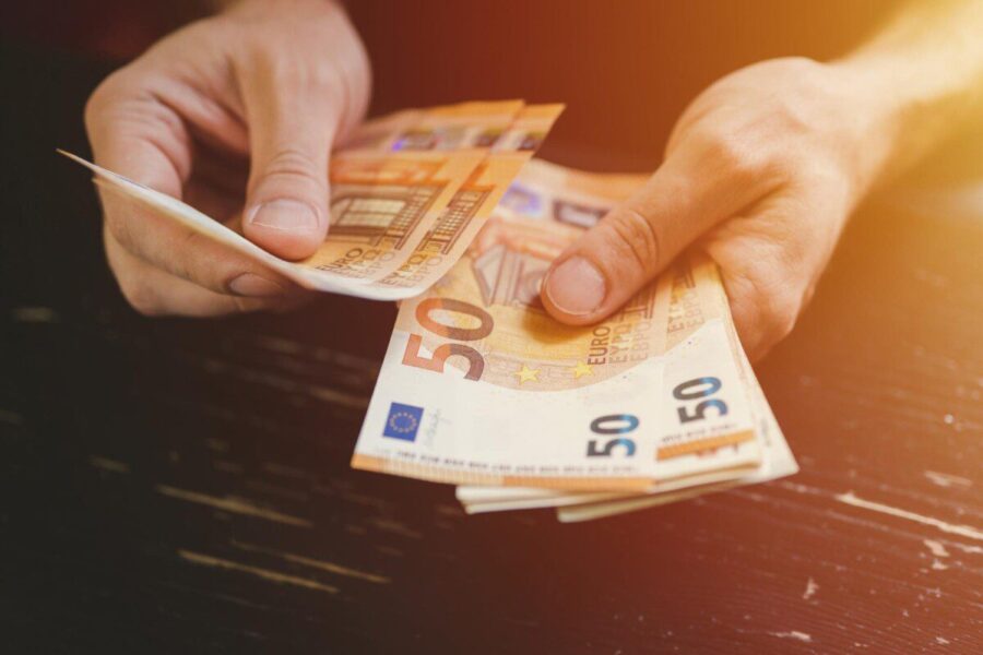 Bulgarija eurus pasitinka su nerimu: šalis įžengė į euro zoną, bet gyventojų nuotaikos skirtingos