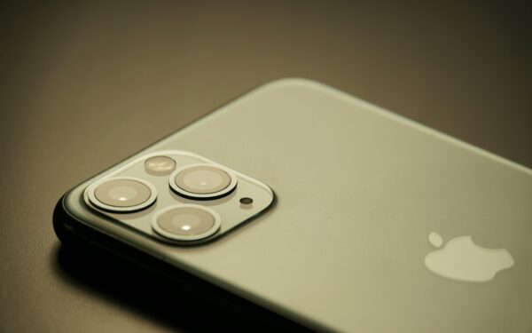 Nutekėjo naujojo „iPhone 17e“ detalės: telefonas bus dar pigesnis, bet su svarbiu atnaujinimu