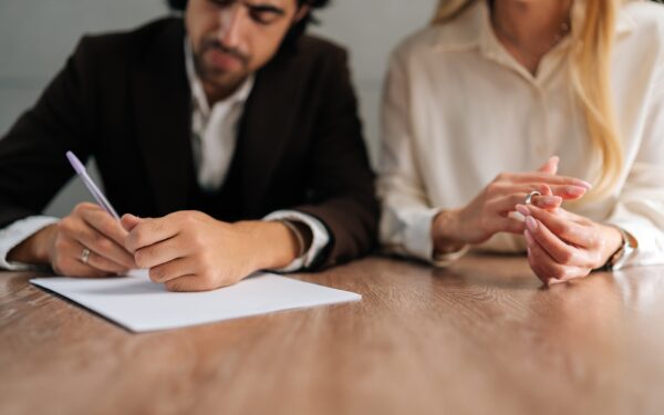 Pensijos spąstai skyrybose: viena neapgalvota detalė gali kainuoti tūkstančius