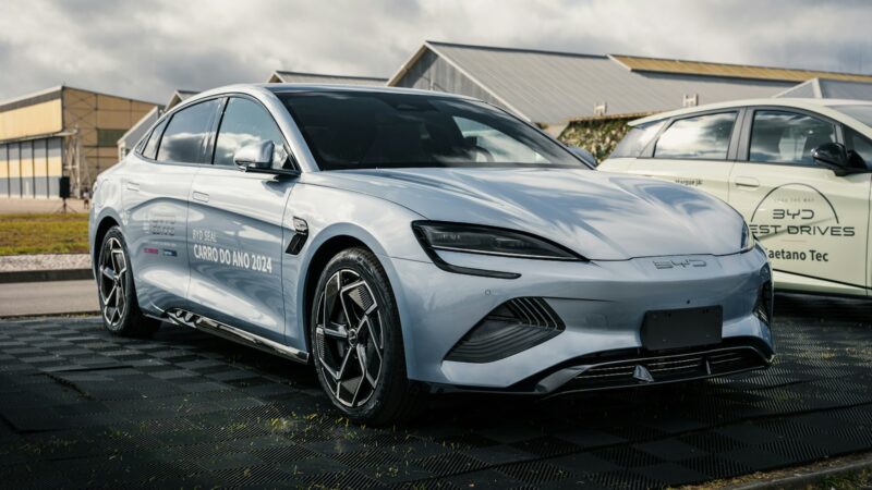Už automobilius mokėsime mažiau, dar šiemet jų kainos gali pasiekti rekordines žemumas