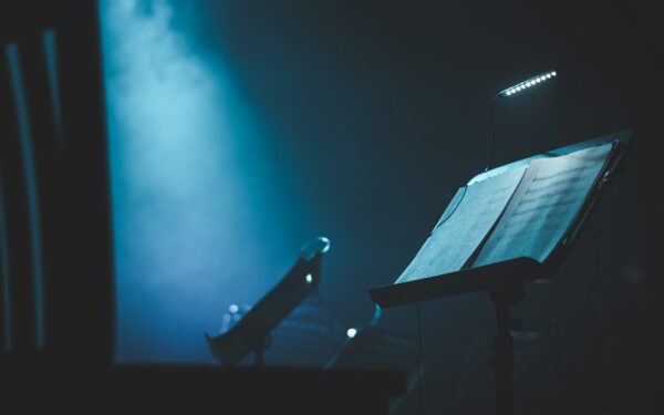 Hipnotizuojanti Glaso muzika užlies Vilnių: ruošia neeilinį koncertą Šv. Kotrynos bažnyčioje