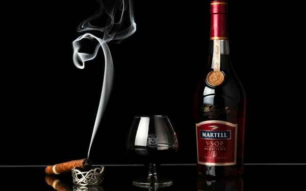 Griūva Prancūzijos konjako pramonė: tokių prastų pardavimų nebuvo jau daugybę metų