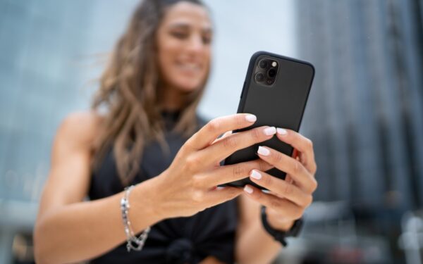 Ar ir jūs darote šią klaidą? Didžioji dalis lietuvių palieka atviras duris kibernetiniams sukčiams