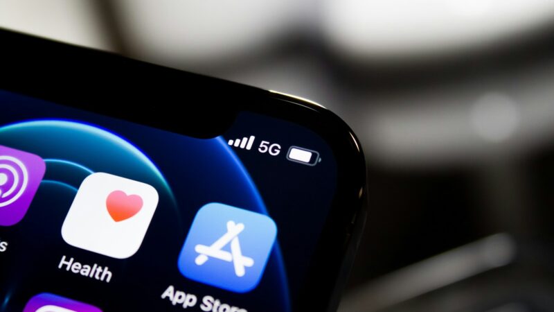Šimtamilijoninės investicijos į ryšį: „Bitė“ baigė milžinišką 5G tinklo plėtros etapą