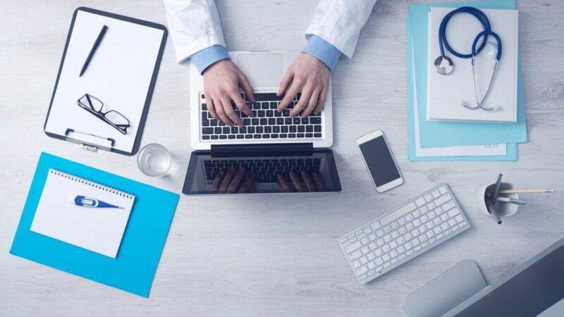 Kritinis įspėjimas visiems gyventojams: jeigu naudojatės „E.sveikata“ platforma – turėtumėte suklusti