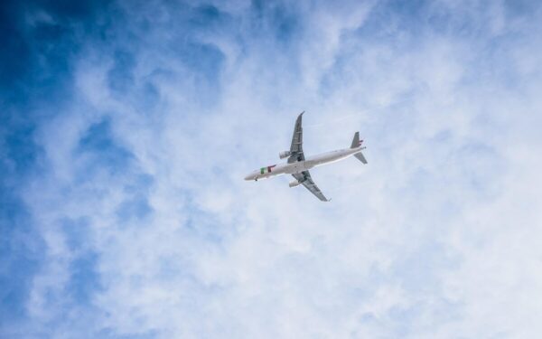 „Avia Solutions Group“ pokyčiai kelia klausimų – kodėl atsisakoma lėktuvų ir mažinamas darbuotojų skaičius