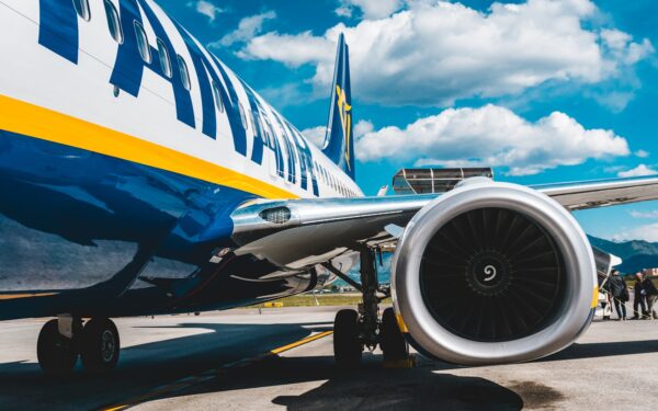 „Ryanair“ nutraukia šimtus maršrutų: sužinokite, kuriomis kryptimis skrydžių neliks dar šiemet