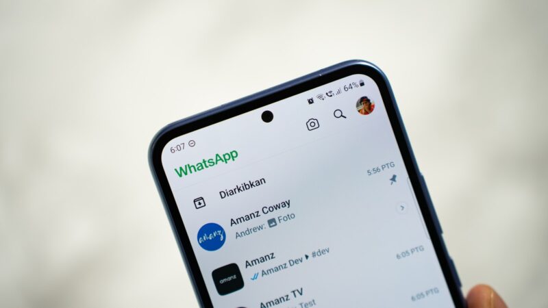 „WhatsApp“ neapsaugojo milijardų paskyrų: nuteko naudotojų nuotraukos ir net telefonų numeriai