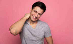 Kaip išsiugdyti charizmą: šie patarimai keičia žmones greičiau, nei tikitės