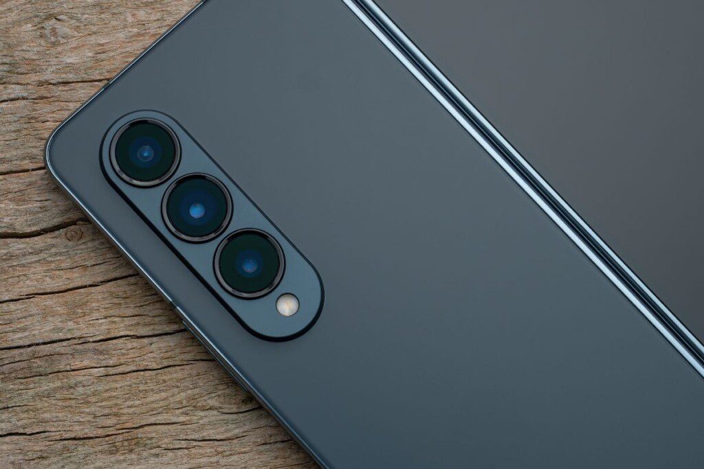 Kiek silicio galima dėti į bateriją?