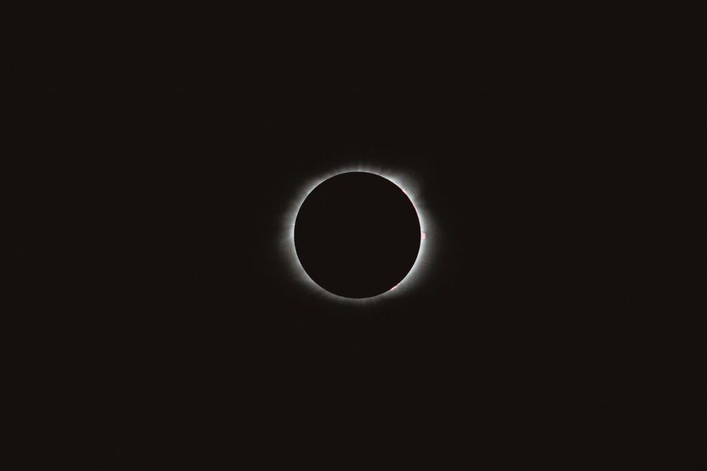 solar eclipse digital wallpaper