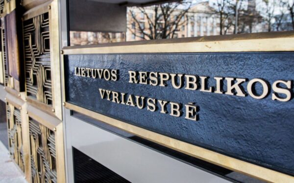 Apklausa atskleidė nerimą keliančią tendenciją: kaip iš tiesų vertinama Vyriausybė