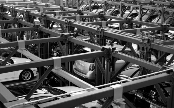 Automobilių gamyklos be žmonių: šimtai tūkstančių darbuotojų jau netrukus liks visai be darbo